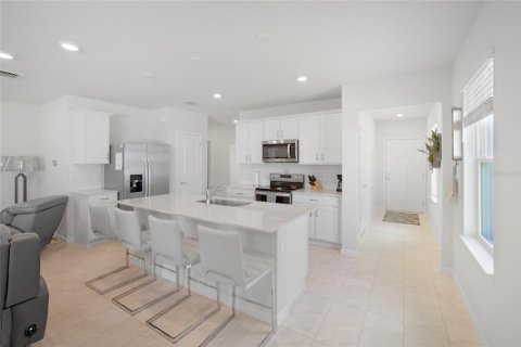 House in Davenport, Florida 4 bedrooms, 146.79 sq.m. № 2195849 - photo 17