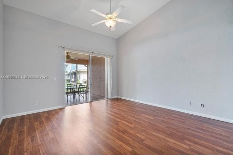 Adosado en alquiler en Delray Beach, Florida, 2 dormitorios, 128.11 m2 № 1993616 - foto 15