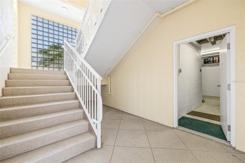 Copropriété à louer à Madeira Beach, Floride: 3 chambres, 169.55 m2 № 1873053 - photo 17