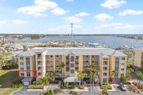 Condominio en alquiler en Madeira Beach, Florida, 3 dormitorios, 169.55 m2 № 1873053 - foto 2
