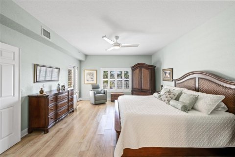 Condo in Madeira Beach, Florida, 3 bedrooms  № 1873053 - photo 8
