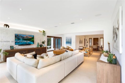 Casa en alquiler en Miami Beach, Florida, 4 dormitorios, 237.92 m2 № 2026541 - foto 5
