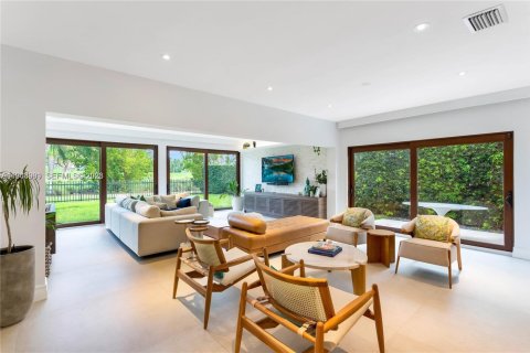 Casa en alquiler en Miami Beach, Florida, 4 dormitorios, 237.92 m2 № 2026541 - foto 6