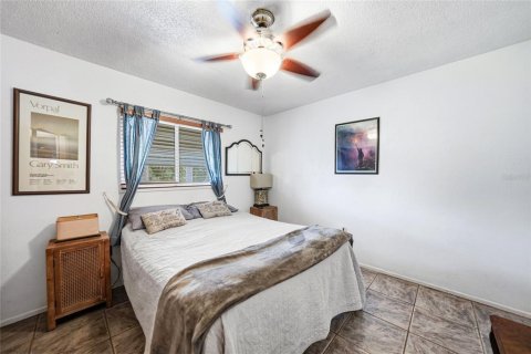 House in Venice, Florida 2 bedrooms, 137.87 sq.m. № 2218032 - photo 7