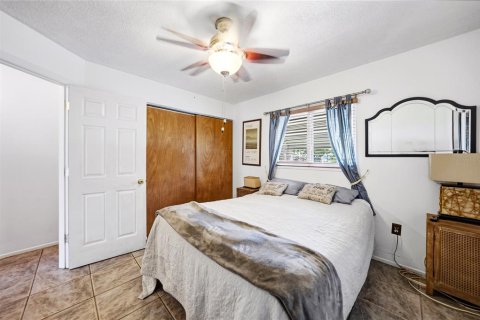House in Venice, Florida 2 bedrooms, 137.87 sq.m. № 2218032 - photo 6