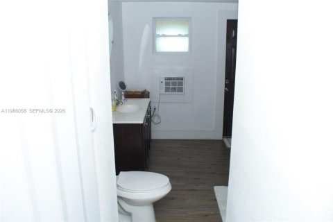 Casa en venta en Miami, Florida, 3 dormitorios, 114.64 m2 № 2047920 - foto 14
