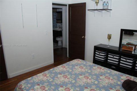 Casa en venta en Miami, Florida, 3 dormitorios, 114.64 m2 № 2047920 - foto 17