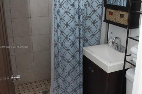 Casa en venta en Miami, Florida, 3 dormitorios, 114.64 m2 № 2047920 - foto 19