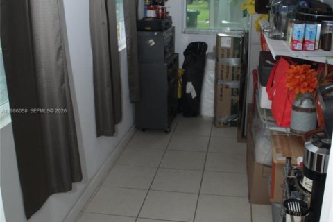 Casa en venta en Miami, Florida, 3 dormitorios, 114.64 m2 № 2047920 - foto 7