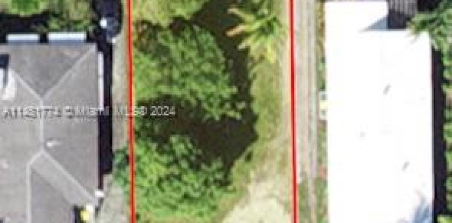 Land in Dania Beach, Florida № 1104770