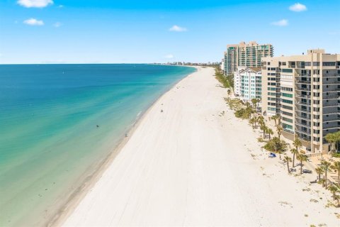 Condo in Clearwater, Florida, 2 bedrooms  № 2166265 - photo 3