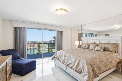 Condo in Clearwater, Florida, 2 bedrooms  № 2166265 - photo 16
