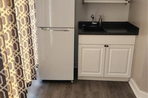 Copropriété à louer à Arcadia, Floride: 1 pièce, 61.32 m2 № 2214056 - photo 9