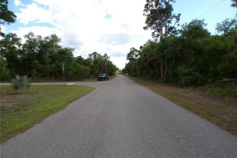 Terrain à vendre à Port Charlotte, Floride № 2239984 - photo 8