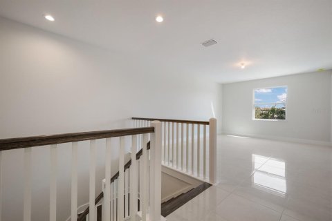Townhouse in Bradenton, Florida 2 bedrooms, 273.23 sq.m. № 2120904 - photo 18
