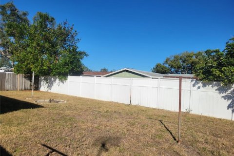 House in Holiday, Florida 2 bedrooms, 107.4 sq.m. № 1591237 - photo 2
