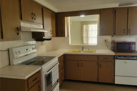 House in Holiday, Florida 2 bedrooms, 107.4 sq.m. № 1591237 - photo 4