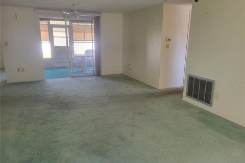 House in Holiday, Florida 2 bedrooms, 107.4 sq.m. № 1591237 - photo 10