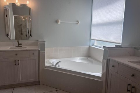 Villa ou maison à vendre à Grand Island, Floride: 3 chambres, 171.31 m2 № 2398689 - photo 10
