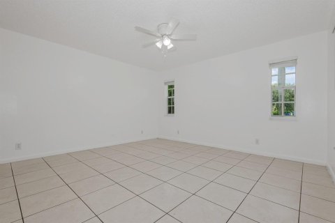 Appartement à louer à Coral Springs, Floride: 2 chambres, 790.32 m2 № 2251365 - photo 18