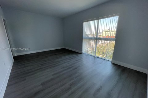 Copropriété à vendre à Hollywood, Floride: 1 chambre, 90.67 m2 № 1981809 - photo 16