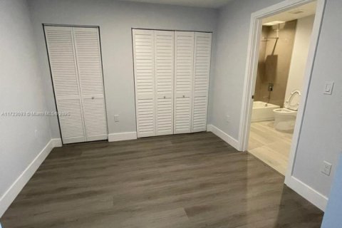 Copropriété à vendre à Hollywood, Floride: 1 chambre, 90.67 m2 № 1981809 - photo 3