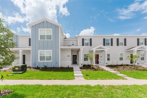 Adosado en alquiler en Apopka, Florida, 4 dormitorios, 185.8 m2 № 1918062 - foto 1