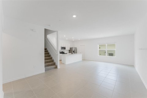 Adosado en alquiler en Apopka, Florida, 4 dormitorios, 185.8 m2 № 1918062 - foto 2