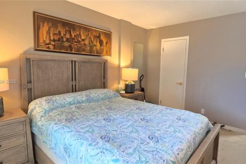Condo in Lake Worth, Florida, 1 bedroom  № 1953325 - photo 20