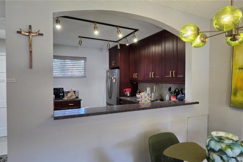 Condo in Lake Worth, Florida, 1 bedroom  № 1953325 - photo 6