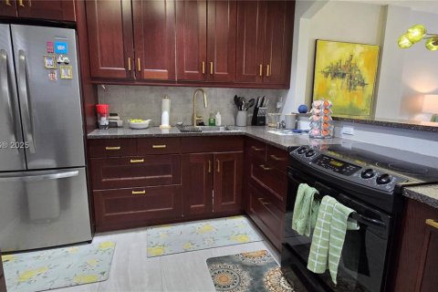 Condo in Lake Worth, Florida, 1 bedroom  № 1953325 - photo 3