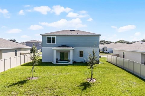 House in Sorrento, Florida 4 bedrooms, 225.66 sq.m. № 1874076 - photo 27