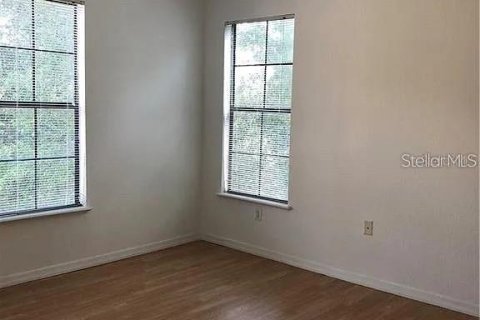 Touwnhouse à vendre à Orlando, Floride: 4 chambres, 173.54 m2 № 2329468 - photo 4