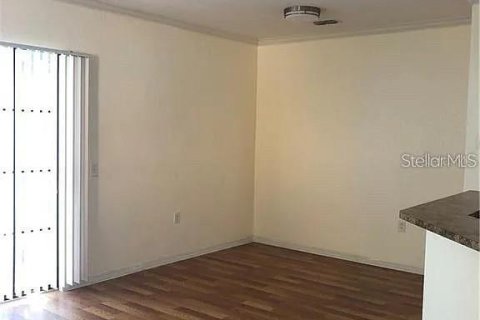 Touwnhouse à vendre à Orlando, Floride: 4 chambres, 173.54 m2 № 2329468 - photo 15