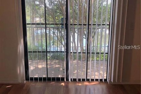 Touwnhouse à vendre à Orlando, Floride: 4 chambres, 173.54 m2 № 2329468 - photo 13