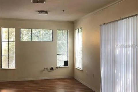Touwnhouse à vendre à Orlando, Floride: 4 chambres, 173.54 m2 № 2329468 - photo 5