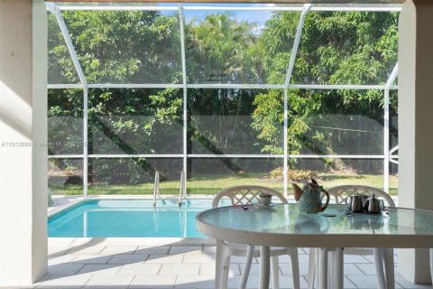 Casa en venta en Palmetto Bay, Florida, 3 dormitorios, 131.27 m2 № 1970929 - foto 21