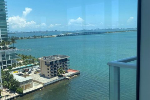 Кондоминиум с 2 спальнями в Майами, Флорида № 2055690