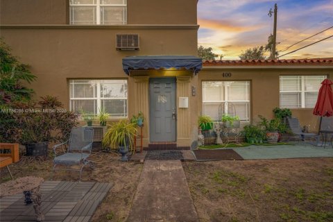 Touwnhouse à louer à Coral Gables, Floride: 3 chambres, 111.48 m2 № 1961479 - photo 23