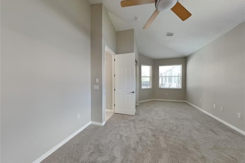 Villa ou maison à louer à Bradenton, Floride: 3 chambres, 202.99 m2 № 1911870 - photo 8
