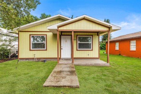 House in Sebring, Florida 2 bedrooms, 66.89 sq.m. № 2394266