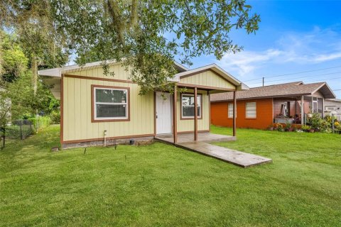 House in Sebring, Florida 2 bedrooms, 66.89 sq.m. № 2394266 - photo 24