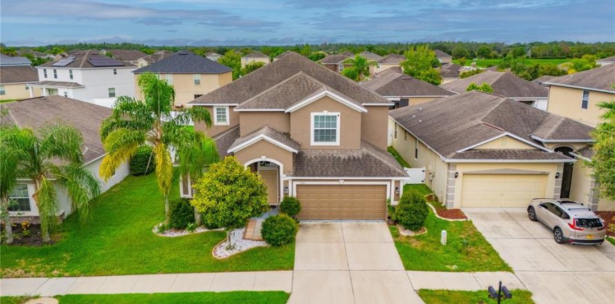 Villa ou maison à Riverview, Floride 5 chambres, 322.37 m2 № 2093171