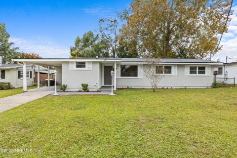 House in Jacksonville, Florida 4 bedrooms, 133.69 sq.m. № 808161 - photo 1