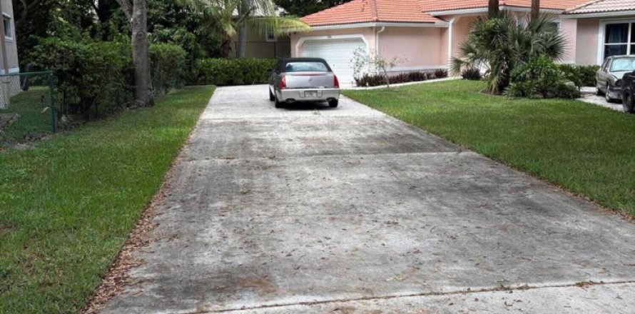 Casa en Coral Springs, Florida 3 dormitorios, 133.78 m2 № 2429781