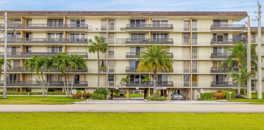 Condo in Boca Raton, Florida, 2 bedrooms № 1024693