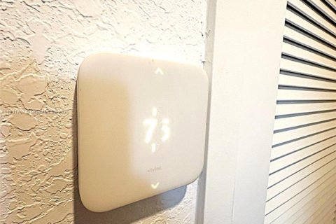 Снять в аренду таунхаус в Флорида-Сити, Флорида 2 спальни, 112.23м2, № 1955180 - фото 30