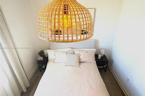 Снять в аренду таунхаус в Флорида-Сити, Флорида 2 спальни, 112.23м2, № 1955180 - фото 10