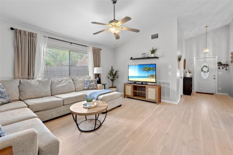 Casa en Boca Raton, Florida 3 dormitorios, 138.89 m2 № 2052149