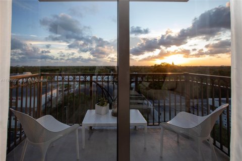 Condo in Coral Gables, Florida, 2 bedrooms № 2032359 - photo 20